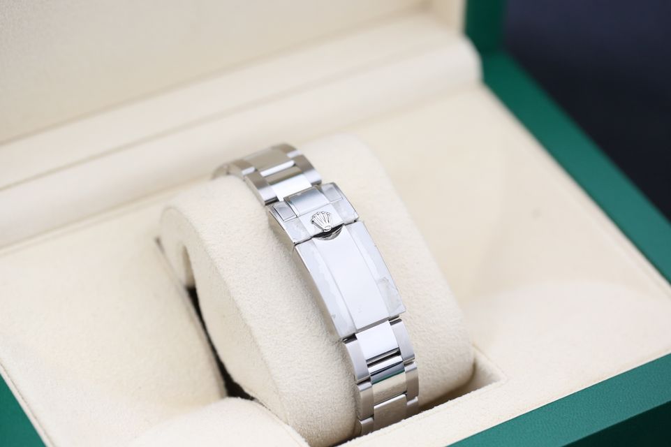 Rolex GMT Master II 126710 BLNR Image 3